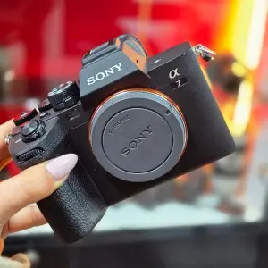 دوربین حرفه ای سونی اقساط | Sony a7 IV Body دست دوم